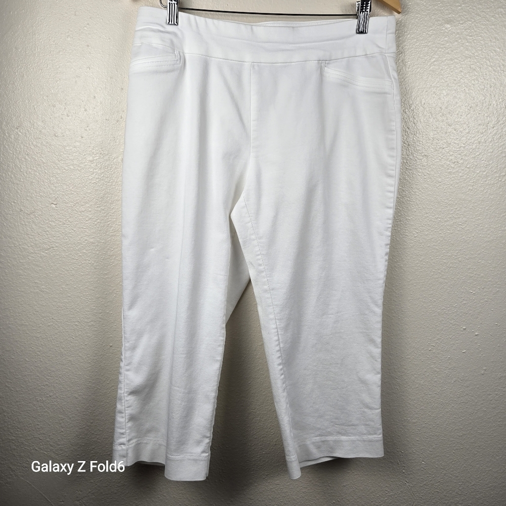 Croft & Barrow Women’s White Stretch Capri Pants Size 12‎ Regular Effortless Fit